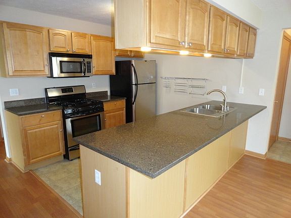 5th image of 944 Buckingham Dr #944