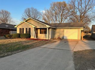 1809 Peachtree St, Stuttgart, AR 72160