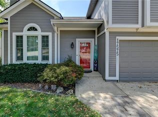 17575 W 111th Ct, Olathe, KS 66061