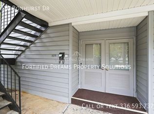 3086 Bonhurst Dr, Winston Salem, NC 27106