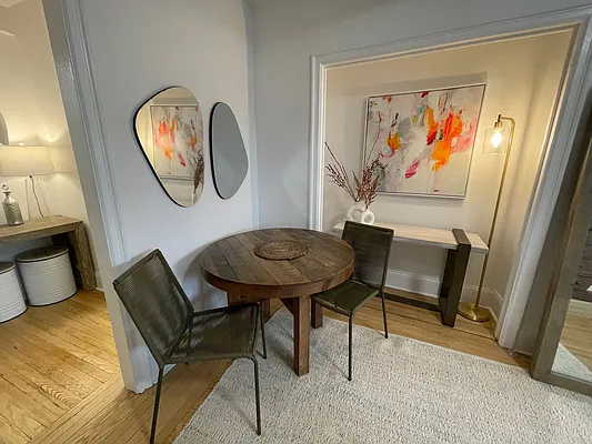 Rented by Buchbinder & Warren | media 16