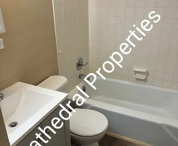 106 Lee Dr #3 — Photo 4