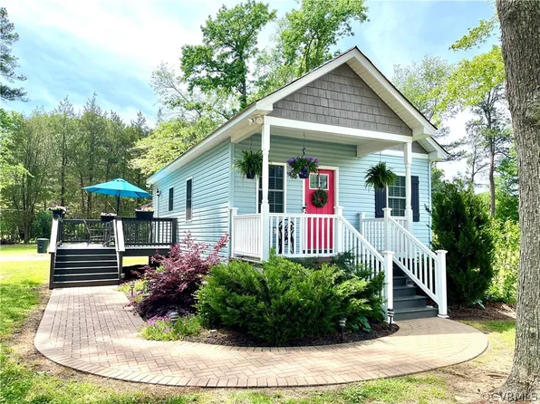 70 Jackson Creek Rd #A & B, Deltaville, VA 23043