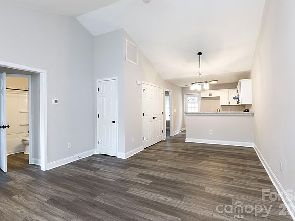 2nd image of 1530 Tiana Way