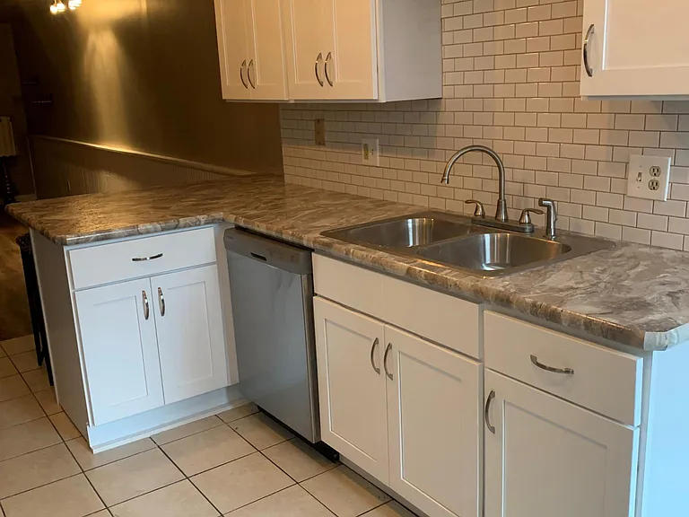 65 Whitney Pl #4 — Photo 6