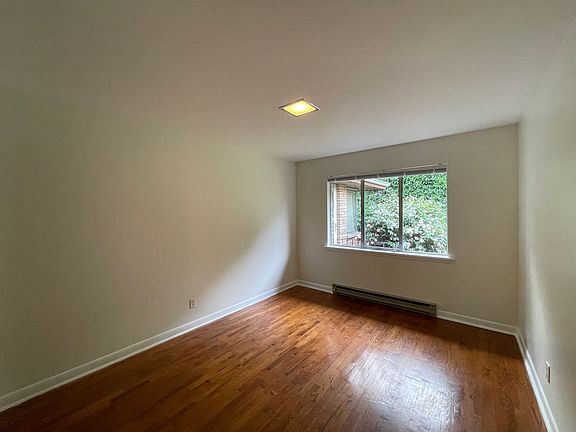5th image of 310 Boylston Ave E #312