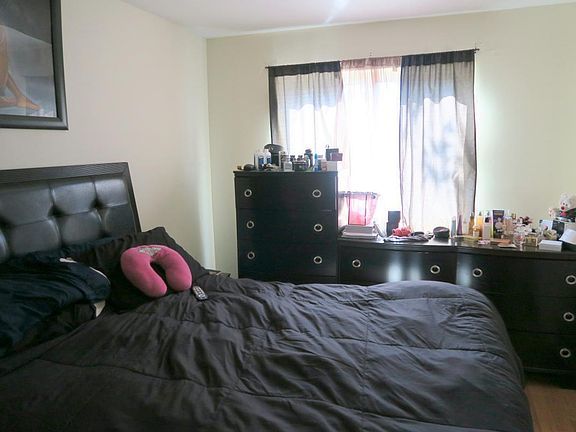 5th image of 414 Midwood St #2