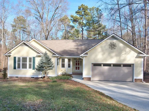 6 Minuteman Ct, Durham, NC 27705