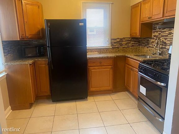 C7497AC3-450D-4F94-803B-D97205F90E91