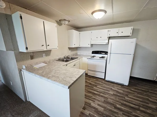 1008 Portland, 1008 Portland Dr #2, Bismarck, ND 58504