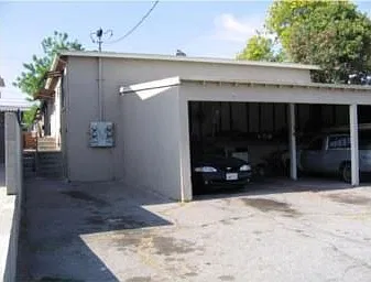 Building Photo 3
