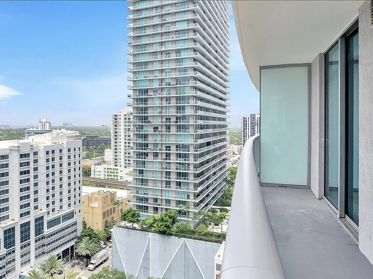 1100 S Miami Ave #1502-1-1 — Photo 14