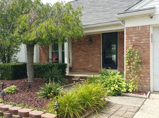 45401 Margate Dr, Macomb, MI 48044