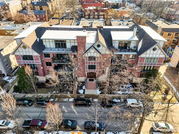 622 Forest Ct #4A, Saint Louis, MO 63105