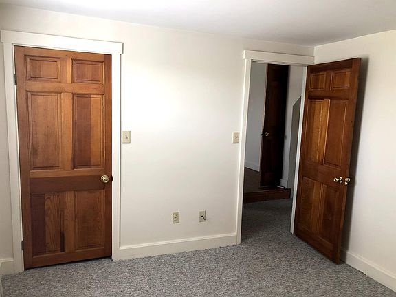 5th image of 345 Essex St #3