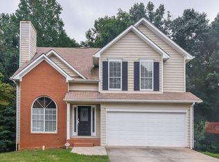 160 Paris Dr, Lawrenceville, GA 30043