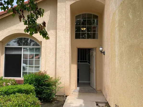 10408 Walnut Creek Ct, Bakersfield, CA 93311