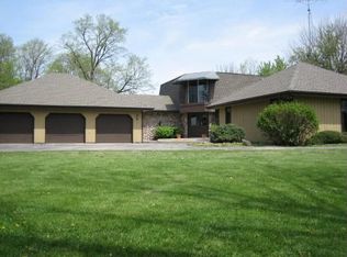 9345 Easton View Ln, Rockford, IL 61107