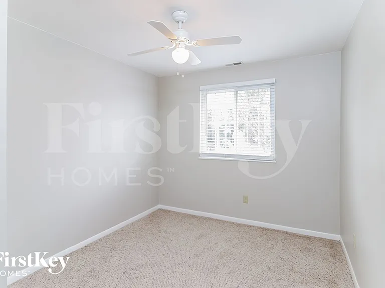 618 Neptune Way — Photo 12