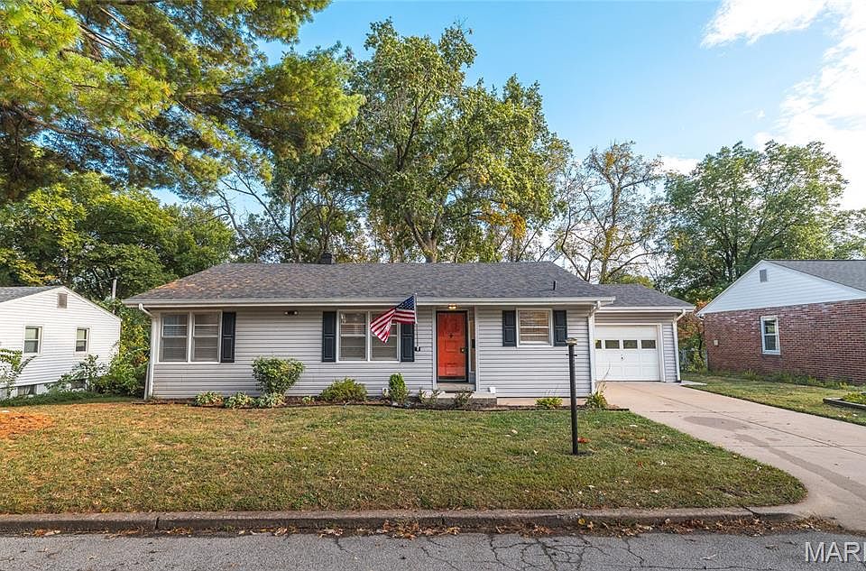 1st image of 908 Barton Pl