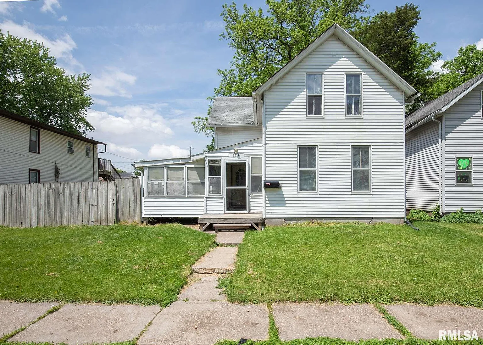 1314 W 14th St photo 1