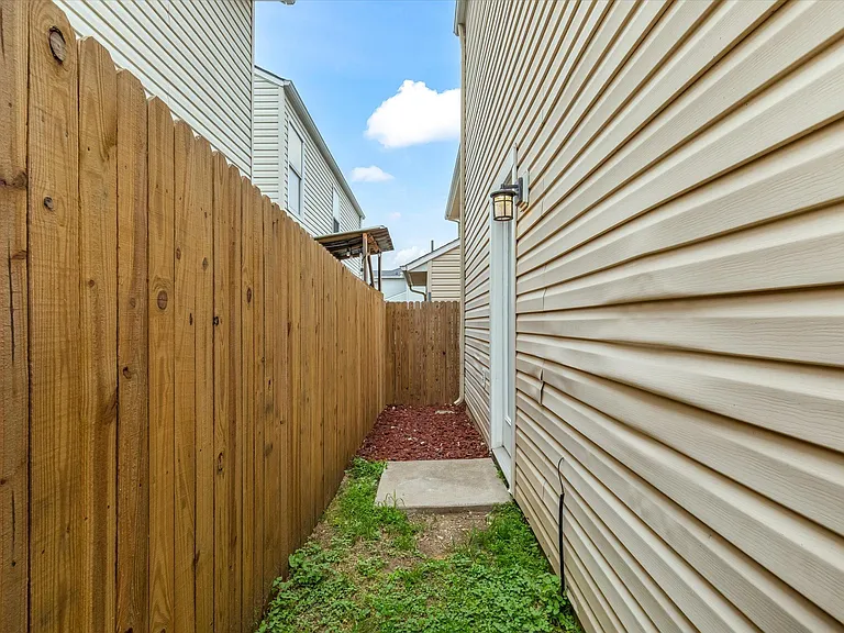 side yard