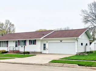 315 3rd Ave NW, Buffalo Center, IA 50424