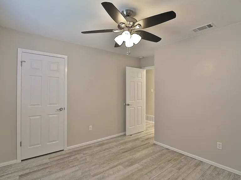 5417 Castle Rd — Photo 19