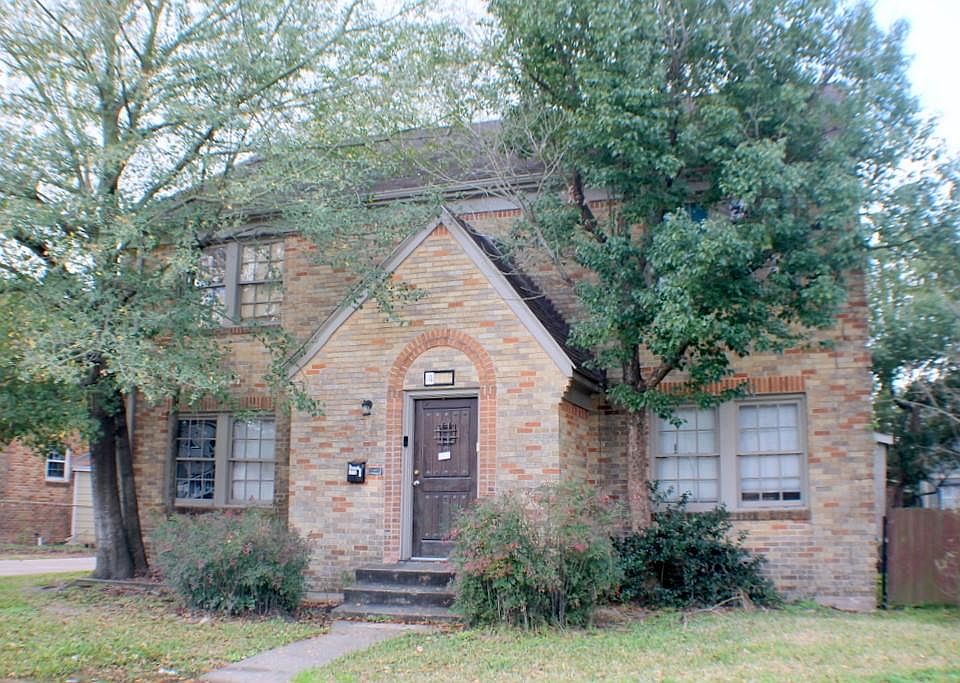 1st image of 4714 Clay St