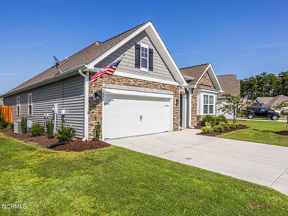 3rd image of 841 Barbon Beck Lane SE
