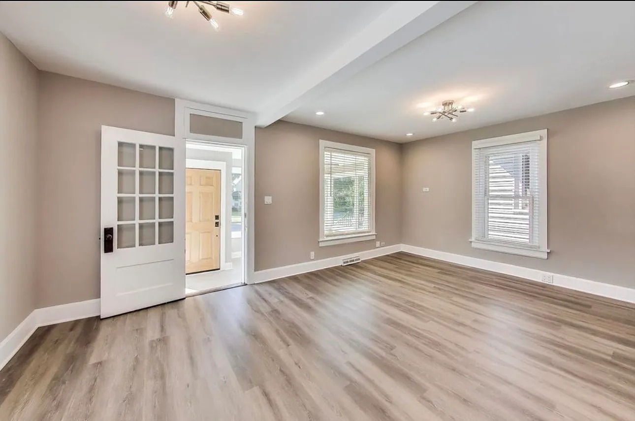 4 bed, 1878 sqft, $4,295 — Photo 4