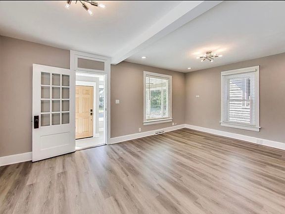 5th image of 415 Bloom St