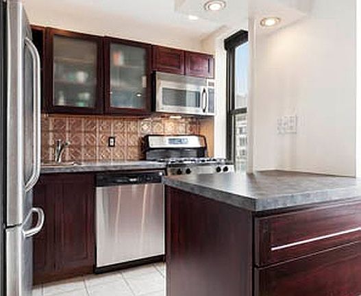 2nd image of 161 W 16th St APT 11F