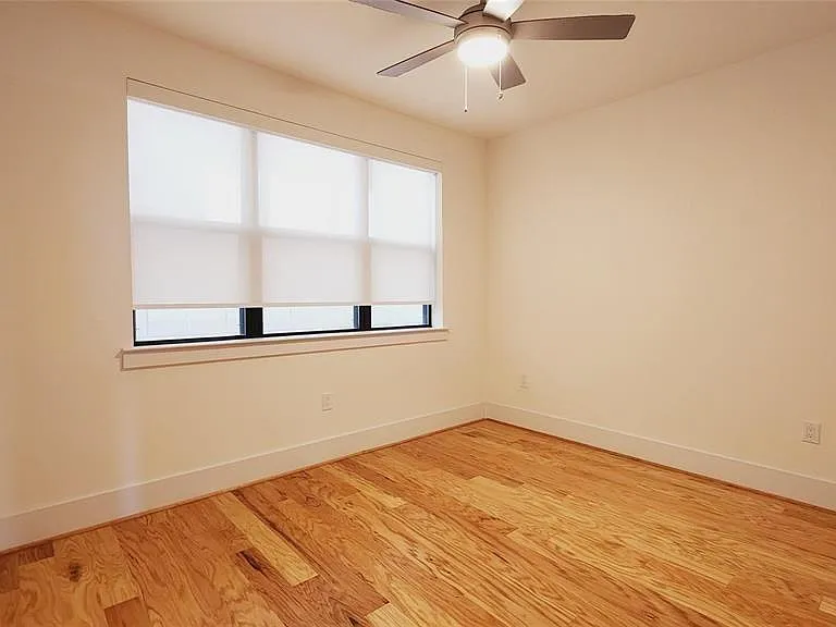 2401 Crawford St #B109 — Photo 7