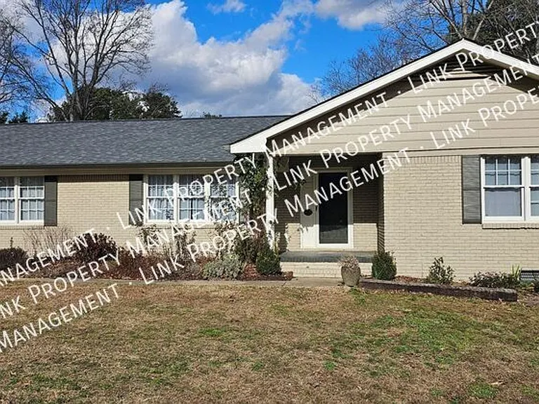 9328 Berkshire Cir — Photo 52