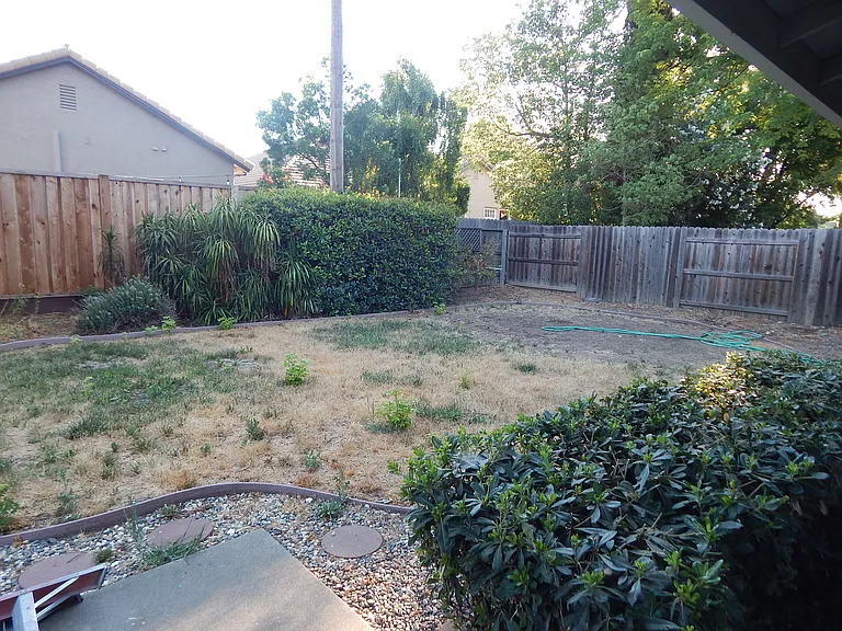 3339 Laguna Ave — Photo 26