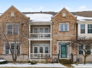 2678 W Lake Ave #2678, Glenview, IL 60026