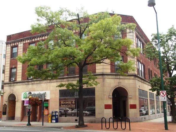 8 S Hanover St, Carlisle, PA