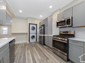 3-44 Brackett St, Brighton, MA