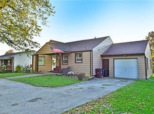 920 Shannon Rd, Girard, OH 44420