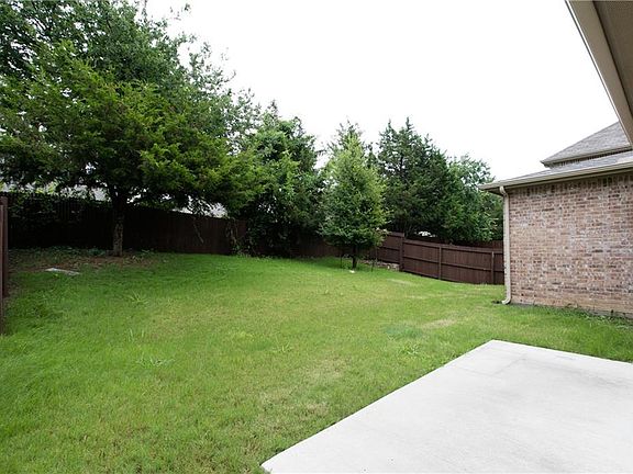 3rd image of 3709 Amon Carter Dr
