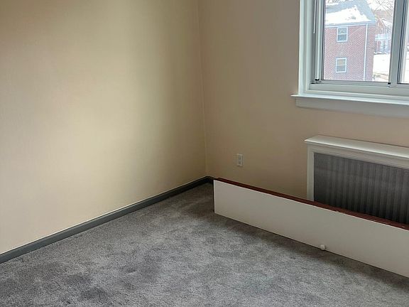 5th image of 7440 260th St #2