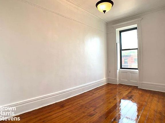 5th image of 123A Halsey St #3