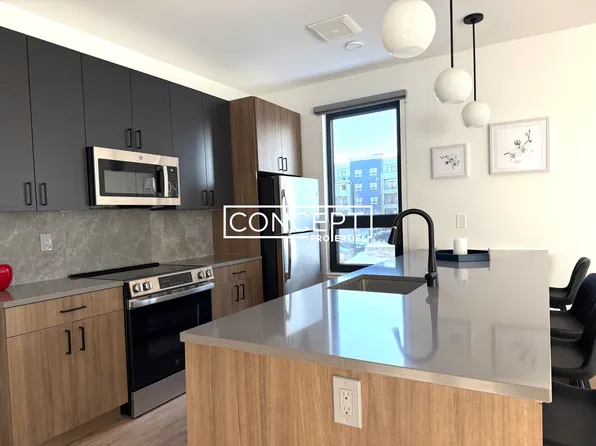 203 199cp Gardner, West Roxbury, MA 02132