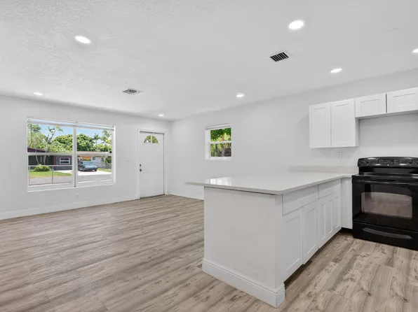 261 NE 22nd Street, Pompano Beach, FL 33060