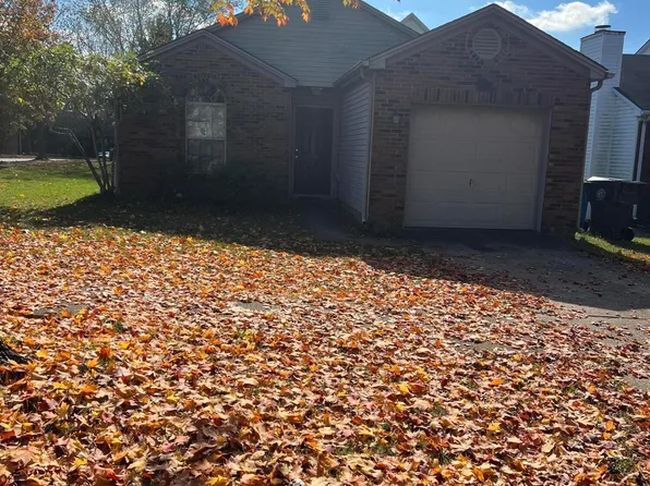 160 Ellemoor Ln, Lexington, KY 40515
