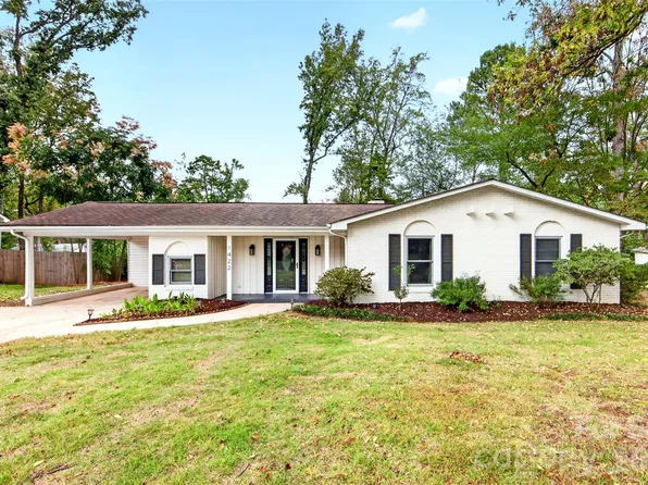 1422 McIlroy Rd, Charlotte, NC 28212