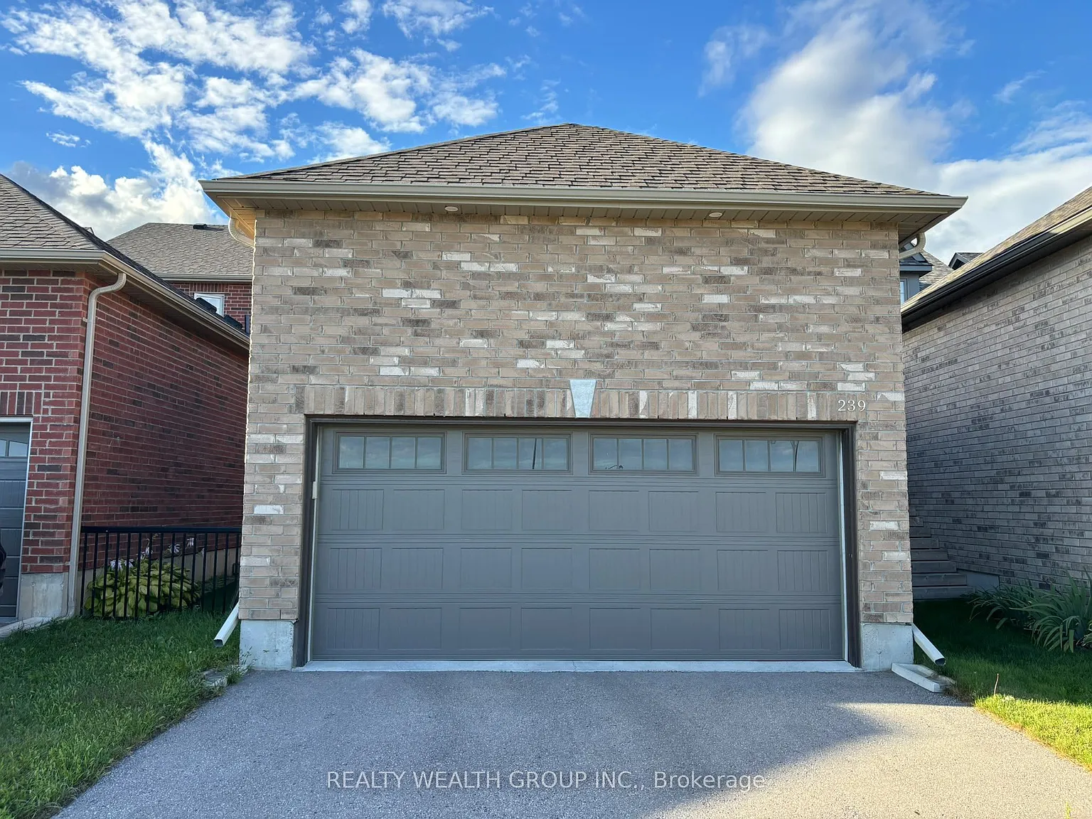 3 bed, $3,000 — Photo 2