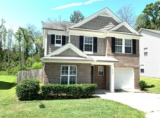 2643 Pebble Meadow Ln, Raleigh, NC 27610