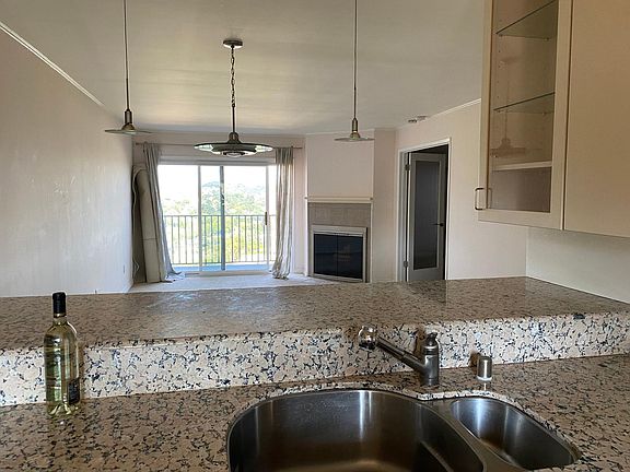 Kitchen / dining